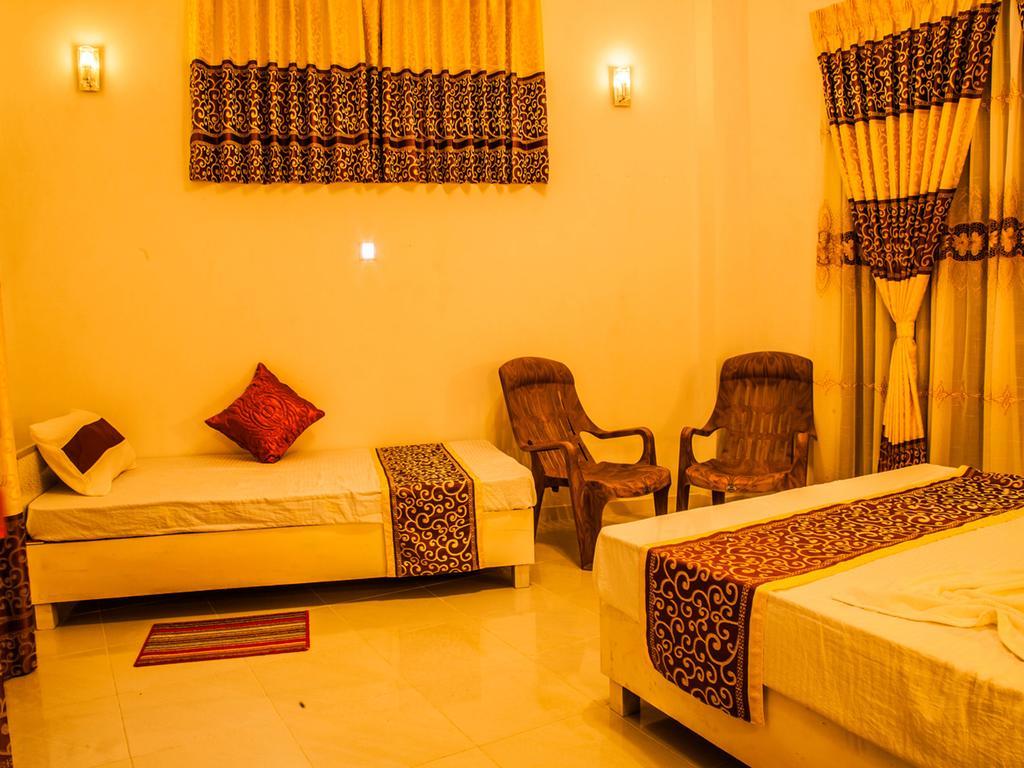 Gt Homes Peradeniya Luaran gambar