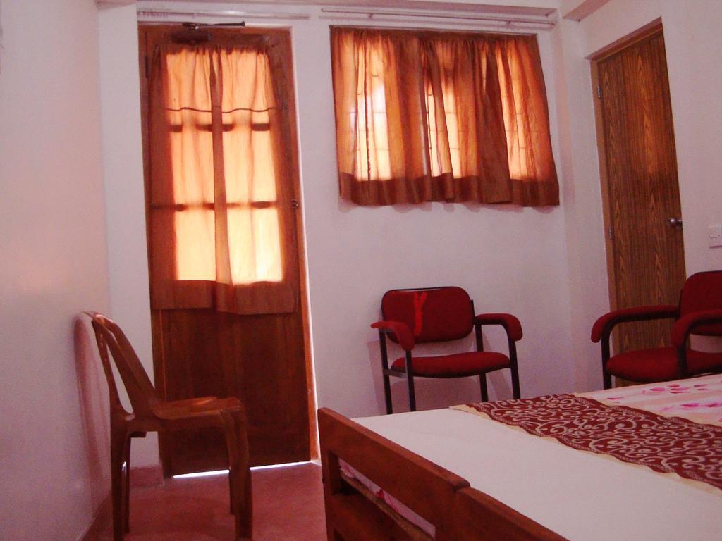 Gt Homes Peradeniya Luaran gambar