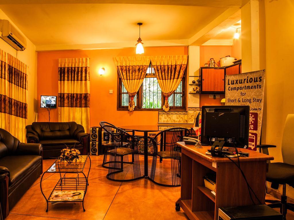 Gt Homes Peradeniya Luaran gambar