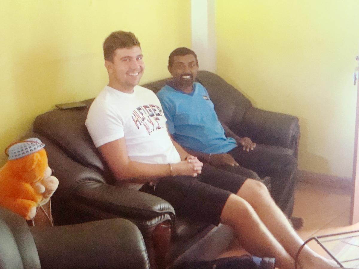 Gt Homes Peradeniya Luaran gambar